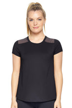 Load image into Gallery viewer, Breeze Performance Tee - Black

