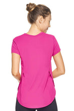 Load image into Gallery viewer, Breeze Performance Tee - Berry
